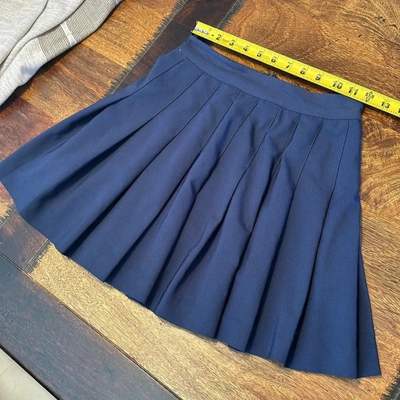 Love Tree Small skater skirt. EUC - Picture 2 of 5